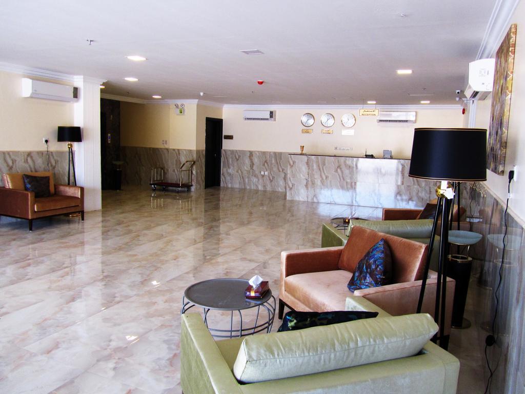 Jw Inn Hotel Nadinah Exteriör bild
