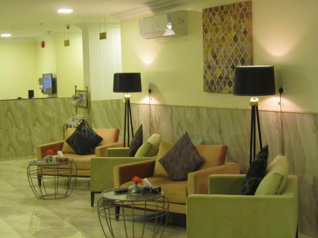 Jw Inn Hotel Nadinah Exteriör bild